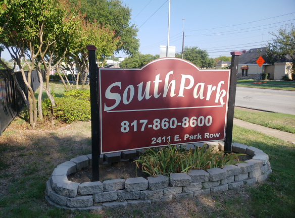 South Park Apartments - Arlington, TX