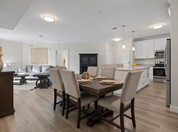 The Residences At Quarry Walk Apartments - Oxford, CT