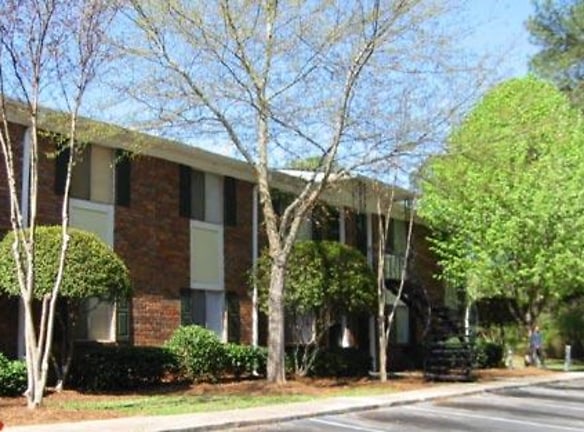 Hidden Pines At Tara Apartments - Jonesboro, GA