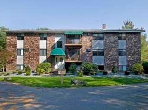 Walnut Park Apartments - Foxboro, MA