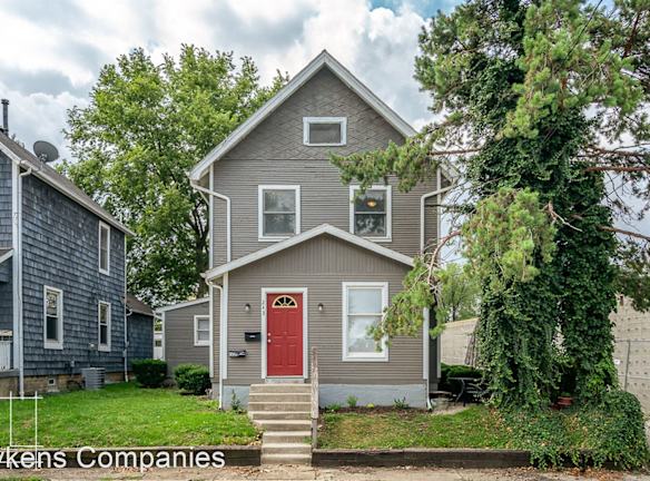 243 Detroit Ave - Columbus, OH
