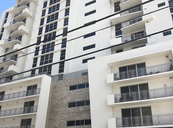 City Crossings Apartments - Miami, FL