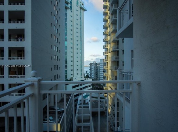 185 SE 14th Terrace #1210 - Miami, FL