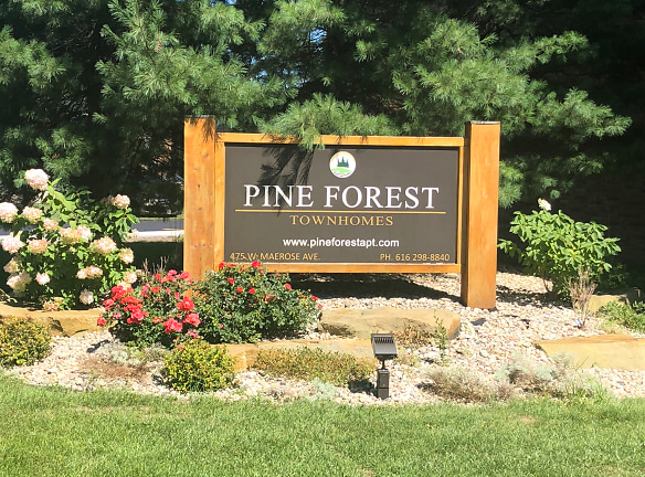 Pine Forest Townhouses Apartments - Holland, MI