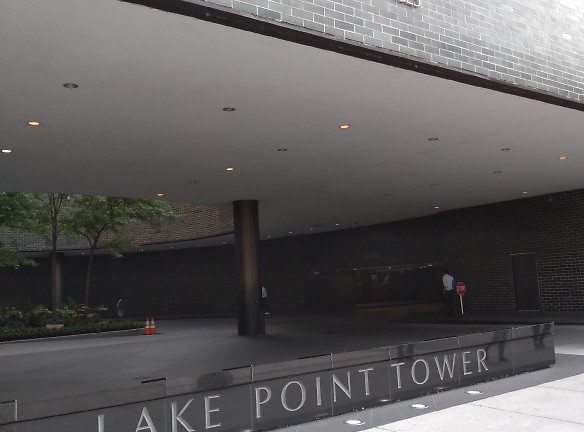 Lake Point Tower Apartments - Chicago, IL
