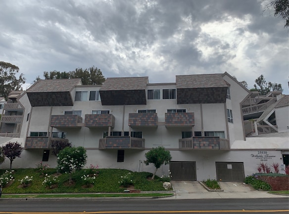 Rolling Hills Apartment Homes - Torrance, CA