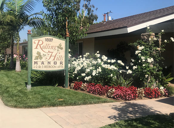 Rolling Hills Manor Apartments - Fullerton, CA