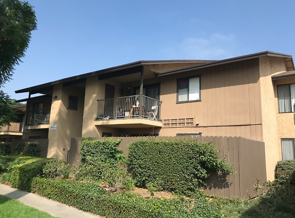 Cedar Crest Apartments - Riverside, CA