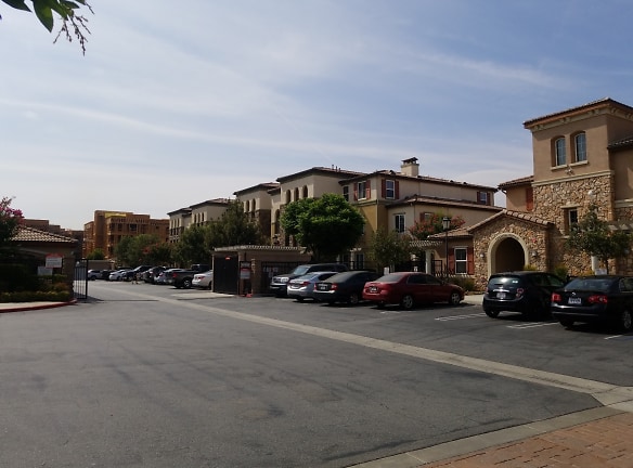 Villaggio On Route 66 Apartments - Rancho Cucamonga, CA
