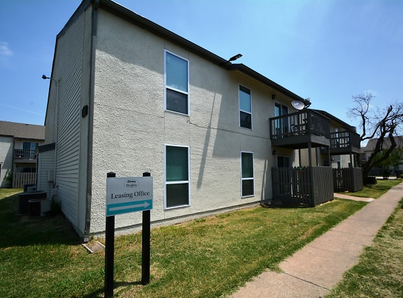 Sterling Heights Apartments - Tulsa, OK