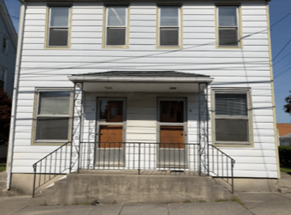 11 S Cherry St - Myerstown, PA