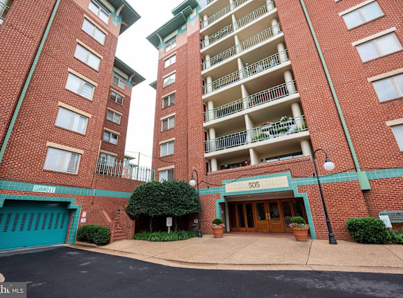 505 E Braddock Rd #603 - Alexandria, VA