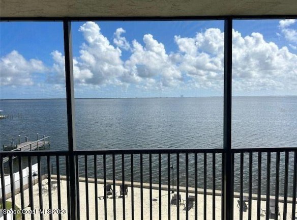 525 Indian River Ave #303 - Titusville, FL