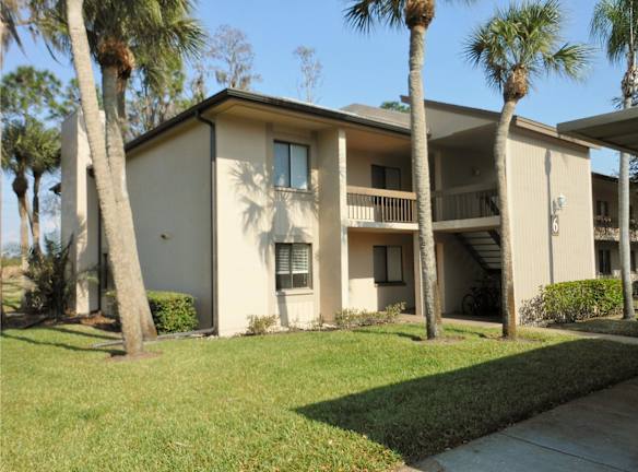 112 Woodlands Ct unit 112 - Oldsmar, FL