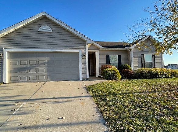 2275 Fleming Dr - West Lafayette, IN