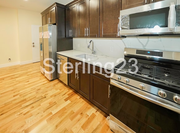 23-60 24th St unit 2 - Queens, NY
