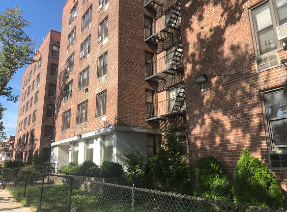 4360 BAYCHESTER Apartments - Bronx, NY