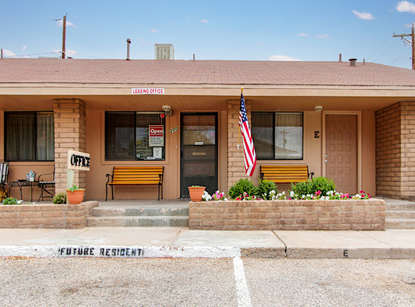 Starlight Court Quad Homes Apartments 200 Moonglow Ave Alamogordo