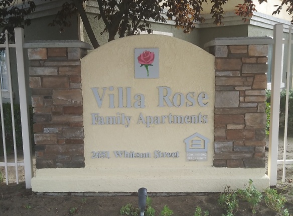 Villa Rose Apartments - Selma, CA