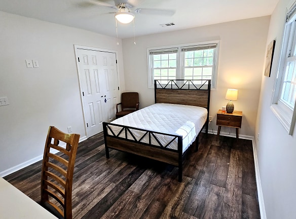 Room For Rent - Winston, GA