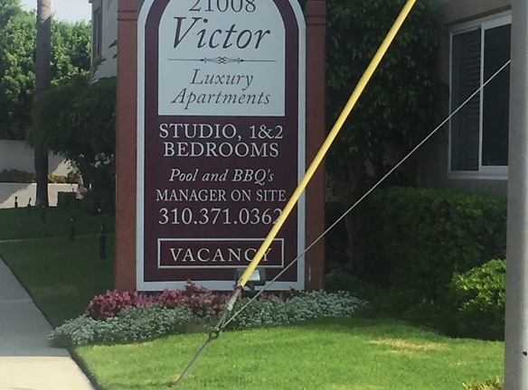 Victor Apartments - Torrance, CA