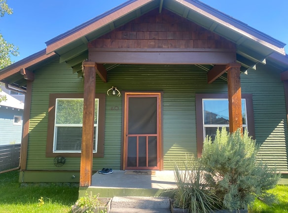 40 NW Gilchrist Ave - Bend, OR