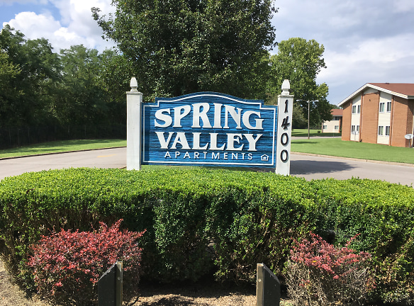Spring Valley Apartments - Murfreesboro, TN