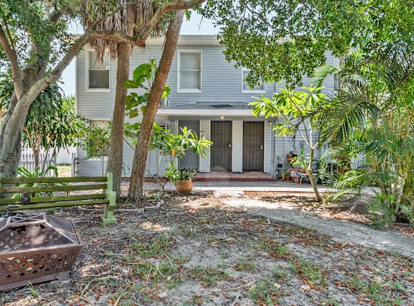 47 W Tarpon Ave Unit 3 - Tarpon Springs, FL