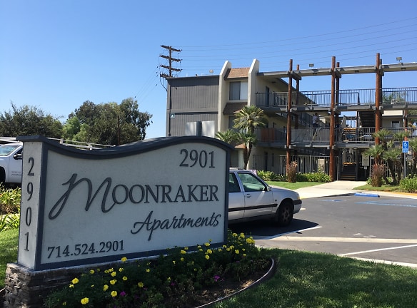 Moonraker Apartments - Fullerton, CA