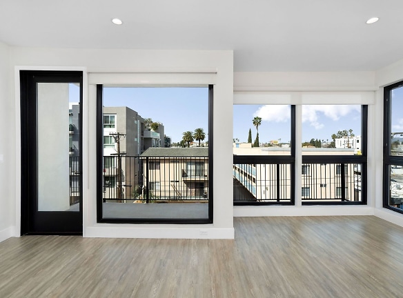 5550 Bonner LLC Apartments - North Hollywood, CA