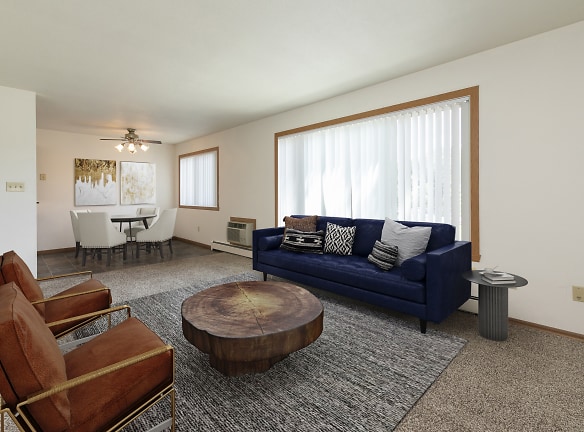 Islander Apartments - Fargo, ND