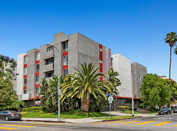 Media Towers I Apartments - Los Angeles, CA