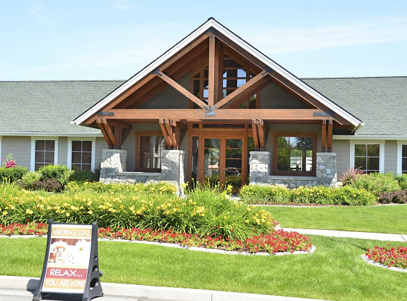 Adirondack Lodge - Spokane, WA