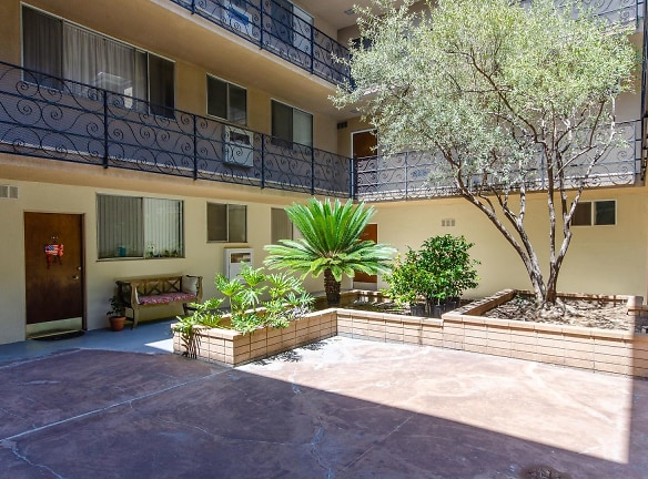 8040 W. 83rd St. Apartments - Playa Del Rey, CA
