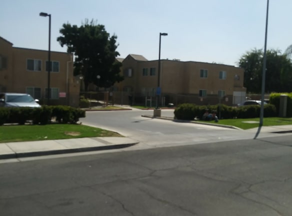The Camellias Apartments - Bakersfield, CA