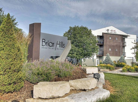 Briar Hills Apartments - Omaha, NE