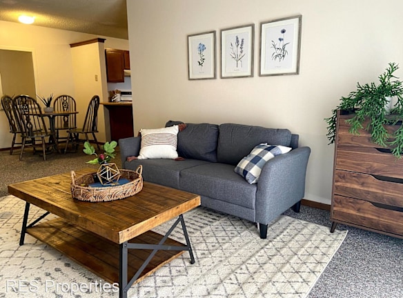 4733 Toronto St. Apartments - Ames, IA