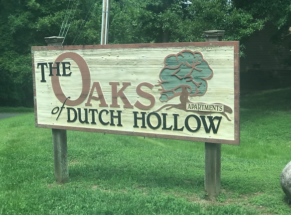 The Oaks Of Dutch Hollow Apartments - Belleville, IL
