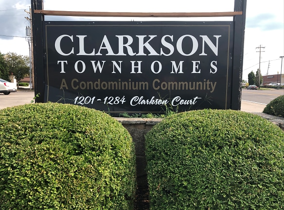 Clarkson Townhomes Apartments - Ellisville, MO