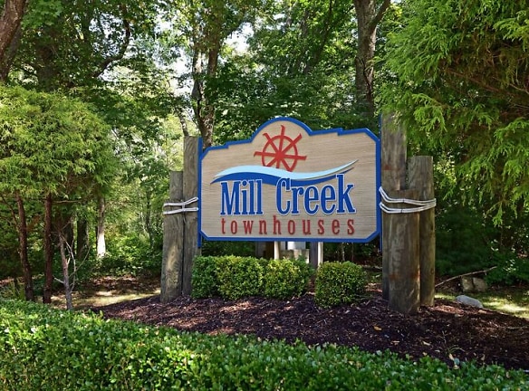Mill Creek Townhouses - North Kingstown, RI