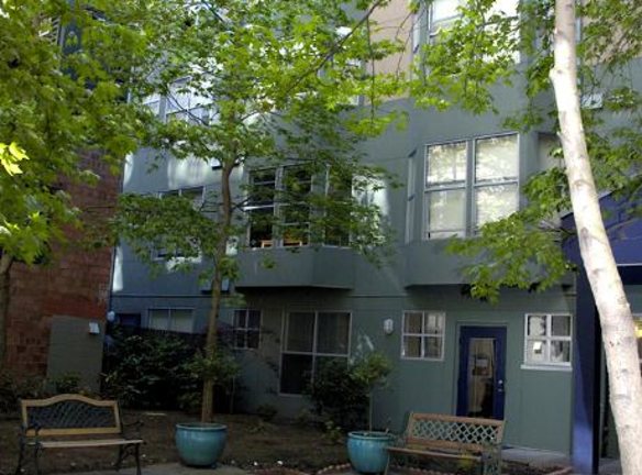 Ellis Court Apartments 2510 Western Ave Seattle WA Apartments for