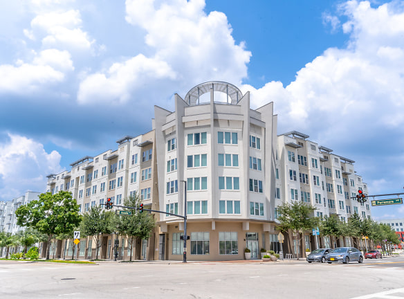 Amelia Court Apartments - Orlando, FL