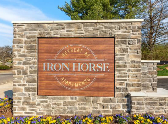 The Retreat At Iron Horse Apartments - Franklin, TN