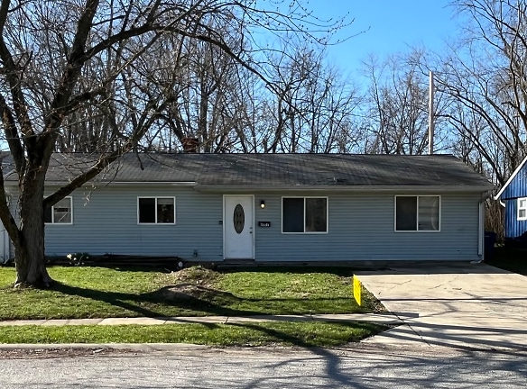 8607 Montery Rd - Indianapolis, IN