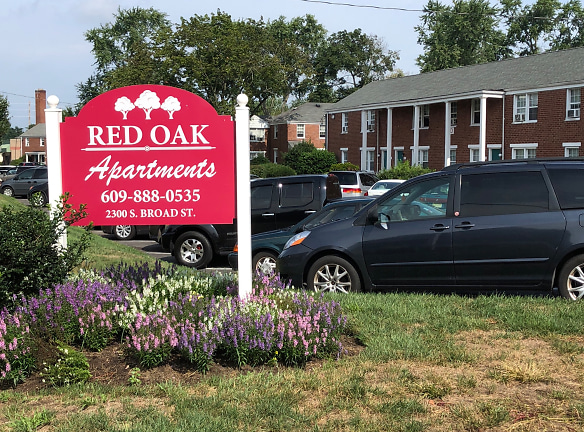 Red Oak Manor Apartments - Trenton, NJ