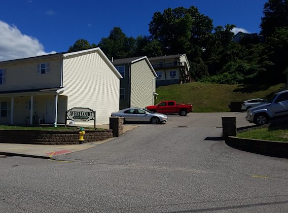 Avery Court Condominiums Apartments Avery Ct Avery St Parkersburg