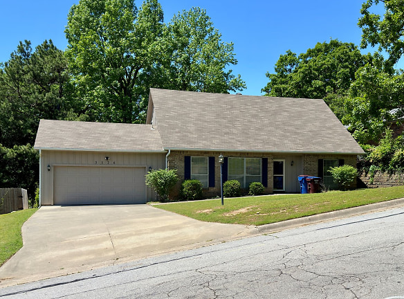 3126 S 32nd St - Fort Smith, AR
