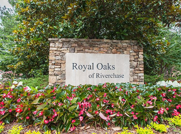 Royal Oaks Of Riverchase - Hoover, AL