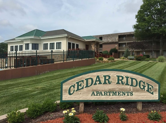 Cedar Ridge Apartments - Topeka, KS
