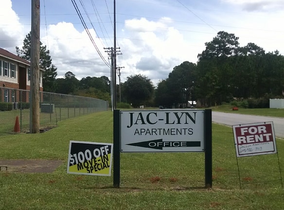Jac-Lyn Apartments - Moultrie, GA